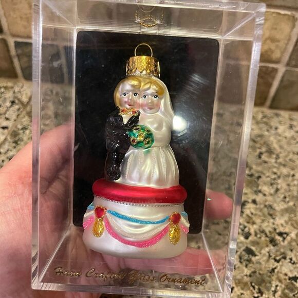 Bride and Groom Hand Painted Glass Boxed Ornament 2004 - Picture 2 of 13